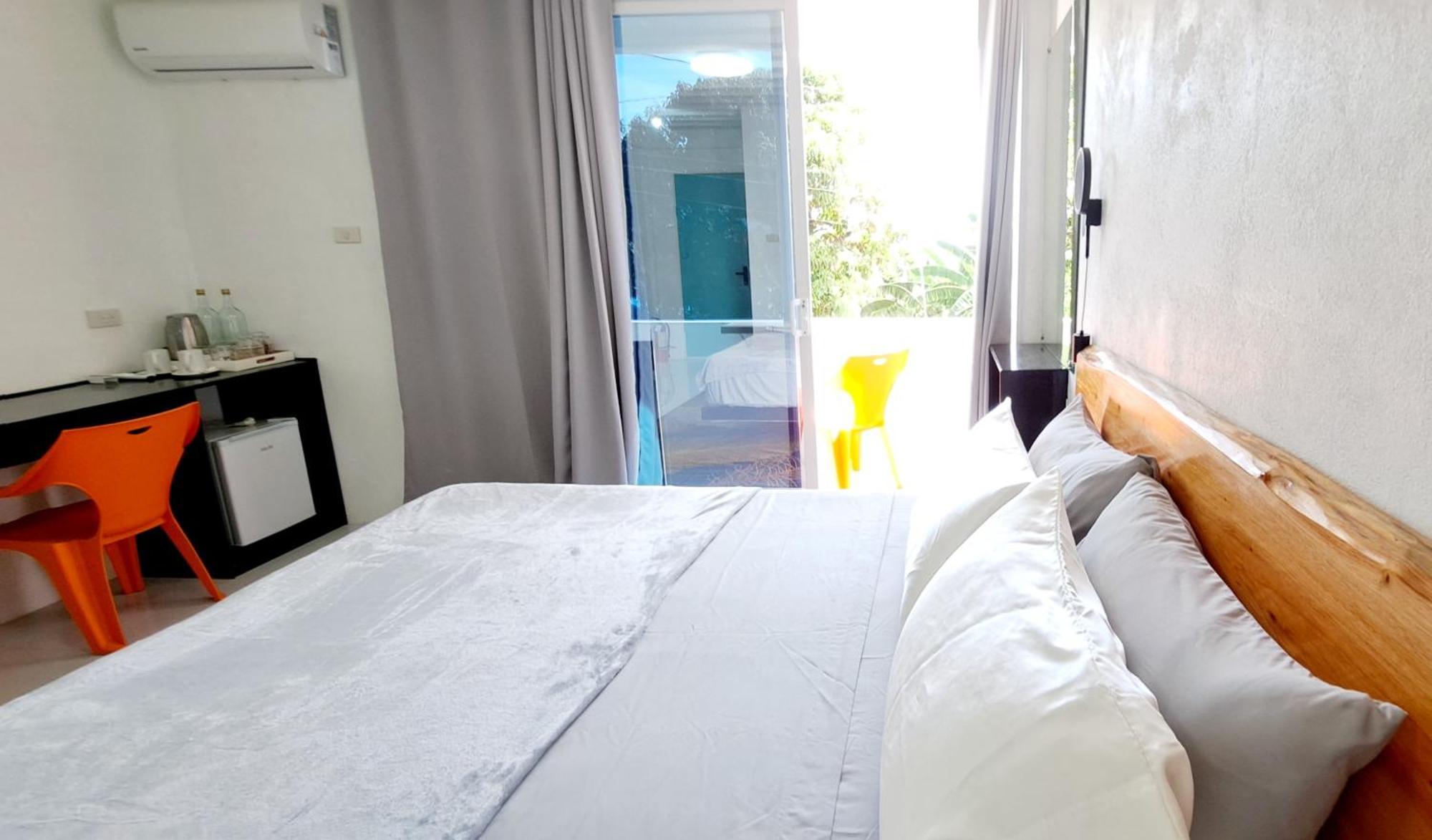 Bougainvillea Guesthouse Сан-Хуан Экстерьер фото