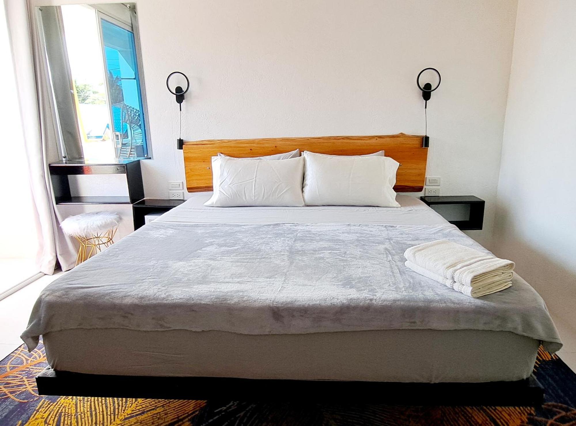 Bougainvillea Guesthouse Сан-Хуан Экстерьер фото